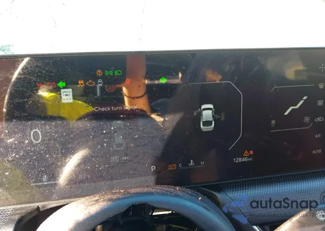 2025 Kia K4 Gt-Line from USA, damaged, VIN 3KPFW4DE2SE050771